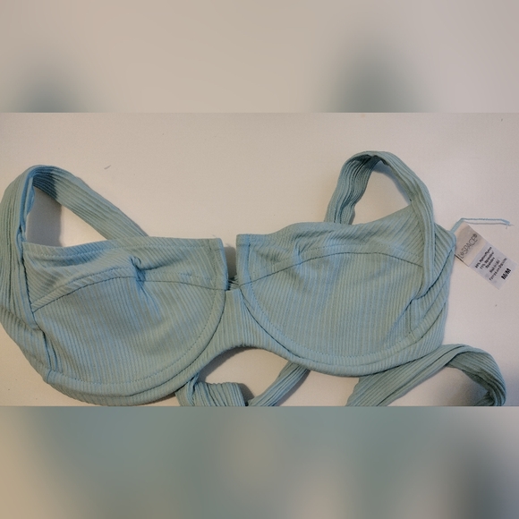 L. Space Swim Top - Picture 3 of 10